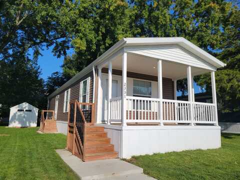 2331 S Dundee Ct, Highland, MI 48357