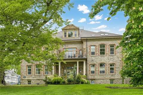 426 Spring Street, Newport, RI 02840
