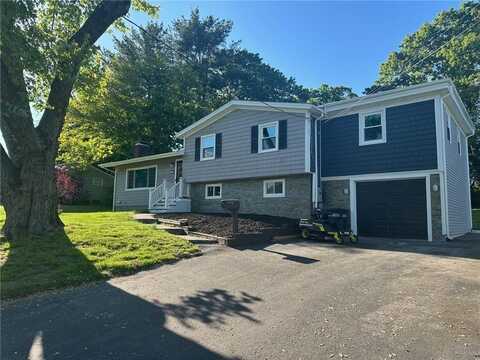 21 Baldwin Road, Warwick, RI 02886
