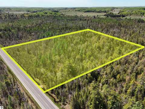 S Center Highway, Suttons Bay, MI 49682