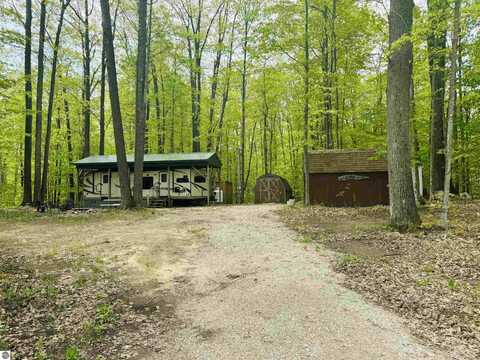 3395 W Edmonds, Lake City, MI 49651