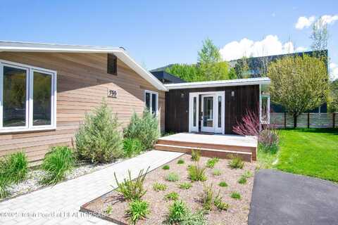 755 CACHE CREEK Drive, Jackson, WY 83001