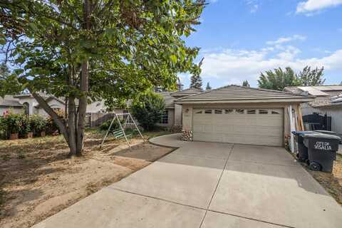1627 N Terrace Street, Visalia, CA 93291