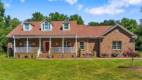 2515 E Woodlyn Way, Greensboro, NC 27407