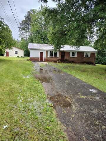 990 W Dodson Mill Road, Pilot Mountain, NC 27041