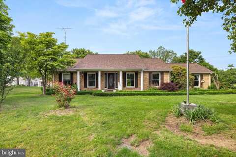 98 MAGNIFICENT LANE, HEDGESVILLE, WV 25427