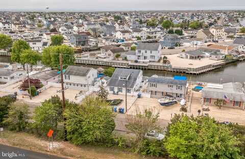 887 BEACH HAVEN WEST BLVD., MANAHAWKIN, NJ 08050