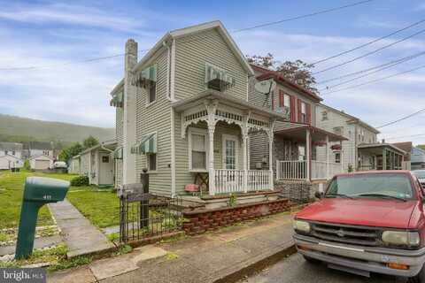 409 JULIAN STREET, WILLIAMSTOWN, PA 17098