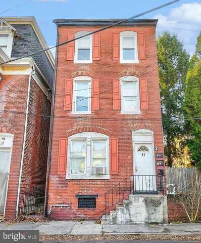 11 S FRANKLIN STREET, POTTSTOWN, PA 19464
