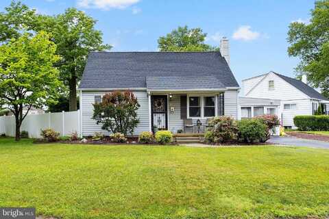 1 PHEASANT LANE, HAMILTON, NJ 08690