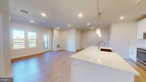 12850 MOSAIC PARK WAY, HERNDON, VA 20171