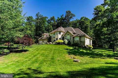 1760 WHITE OAK CIRCLE, DAUPHIN, PA 17018