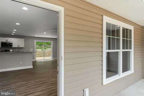 336 AMERICAN DRIVE, MONTROSS, VA 22520