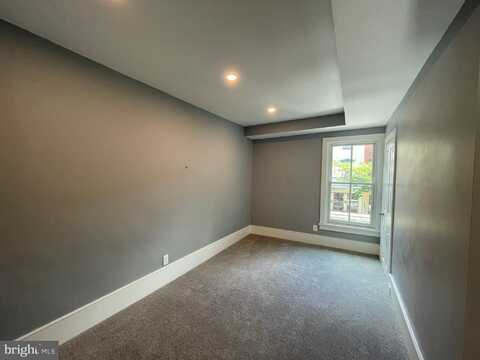 25 W STATE STREET, DOYLESTOWN, PA 18901