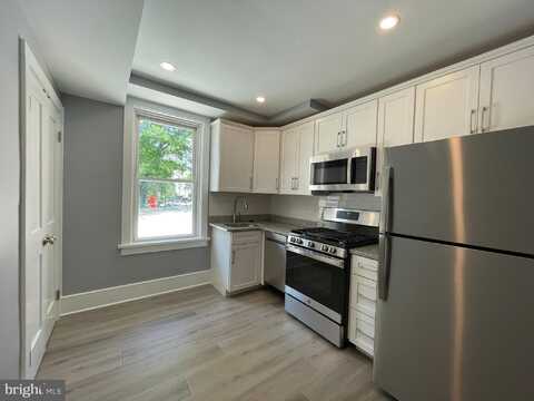25 W STATE STREET, DOYLESTOWN, PA 18901