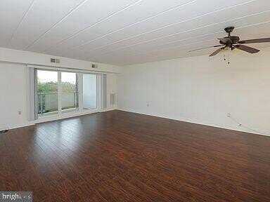 503 SUSSEX HOUSE, CHERRY HILL, NJ 08034