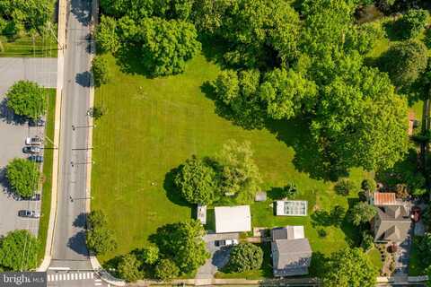 601 E MAIN STREET, LITITZ, PA 17543