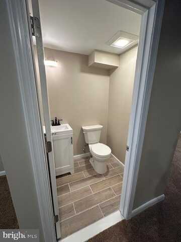 5255 WESTPARK LANE, CLIFTON HEIGHTS, PA 19018