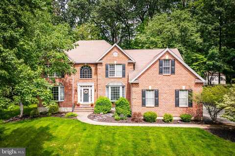 1597 WOODFIELD DRIVE, BETHLEHEM, PA 18015