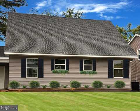 21 BERKSHIRE LANE, WILLINGBORO, NJ 08046