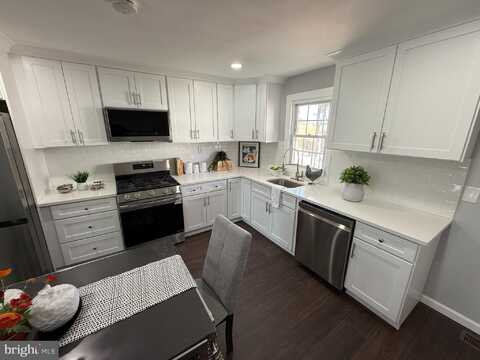 943 COLUMBUS ROAD, BURLINGTON, NJ 08016