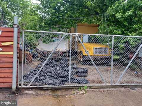40 N POLK AVENUE, CAMDEN, NJ 08105