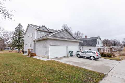 214-216 N Francis, Cedar Falls, IA 50613