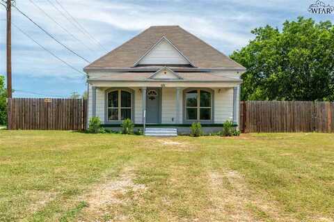 101 S WALNUT STREET, Petrolia, TX 76377