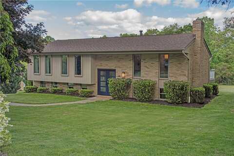 141 N Pine Circle, Pine Grv Mls, PA 15044
