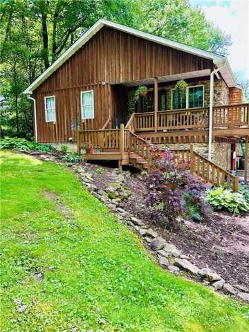 4426 Ellwood Rd, Wayne, PA 16101