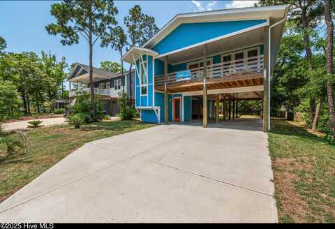 119 NE 27th Street, Oak Island, NC 28465