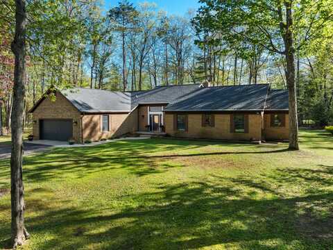 6211 Link Boulevard, Indian River, MI 49749