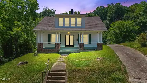 Main, GREENEVILLE, TN 37743