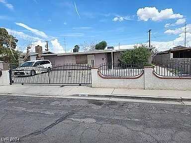 Randall, LAS VEGAS, NV 89122