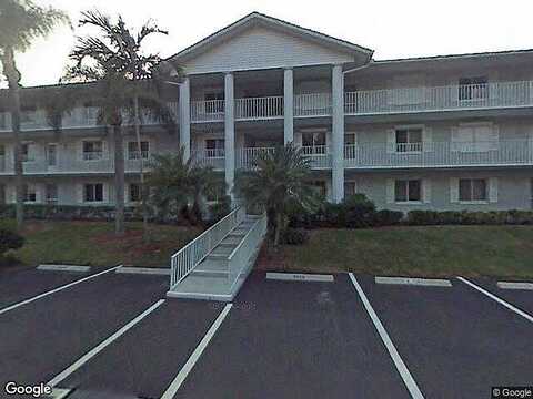 Sandpiper Bay Cir, Naples, FL 34112