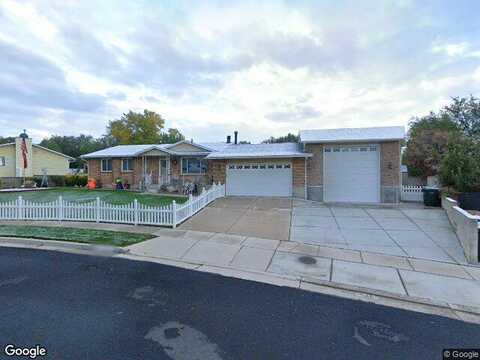 W Chula Dr, West Valley City, UT 84128