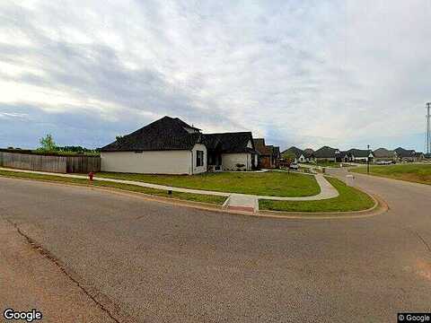 Colonial Avenue, Tuttle, OK 73089