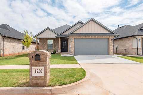 Colonial Avenue, Tuttle, OK 73089