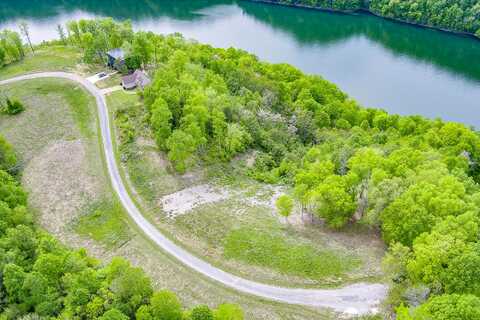 W Hutchins Bend Rd, Sparta, TN 38583