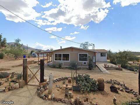 W Emerson Avenue, Chloride, AZ 86431