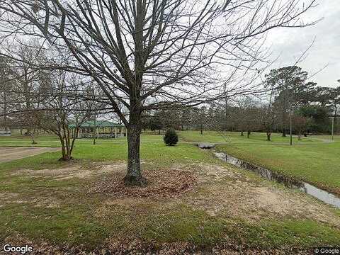 Rebecca Ave, Hattiesburg, MS 39401