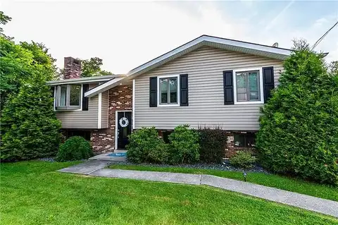 Glenny Lane, WEST MIFFLIN, PA 15122