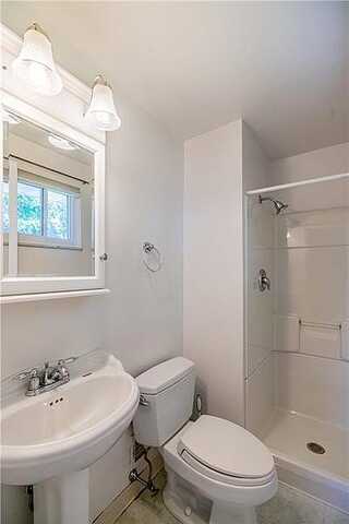 Calmwood, GLENSHAW, PA 15116