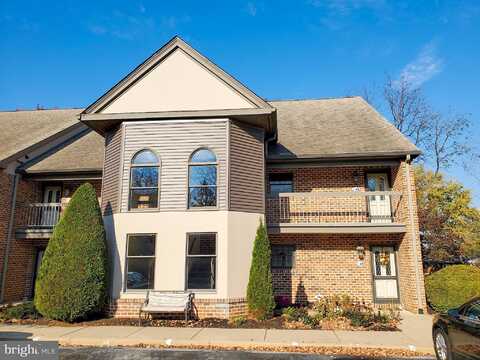 Amberly, LITITZ, PA 17543