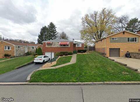 Eileen, BRENTWOOD, PA 15227
