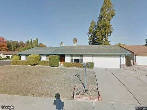 El Carrilo, ELK GROVE, CA 95624