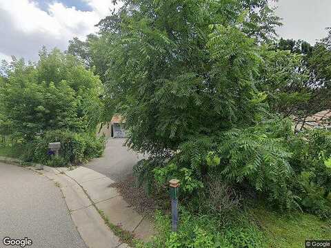 Lake Shore, SAINT PAUL, MN 55117