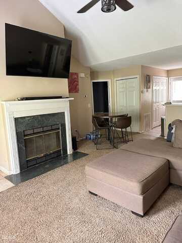 Jill, CARTERSVILLE, GA 30120
