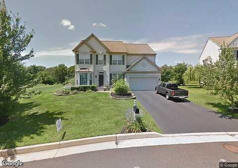 Susanna, NEWTOWN, PA 18940