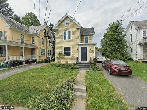 Cottage, MILLERSVILLE, PA 17551